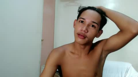 Snapshot of urdreamboy_clarin chatting on 06.17.26 urdreamboy_clarin online show from 06.17.26
