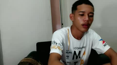 Snapshot of urdreamboy_clarin chatting on 06.24.26 urdreamboy_clarin online show from 06.24.26