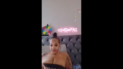 urfaveriri online show from 11.10.25