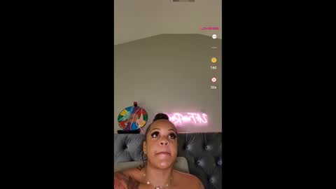 urfaveriri online show from 11.29.25