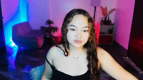 Snapshot of urfavouritecravings chatting on 09.30.25 Scarlet online show from 09.30.25