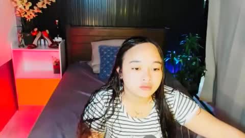 Snapshot of urfavouritecravings chatting on 10.13.25 Scarlet online show from 10.13.25