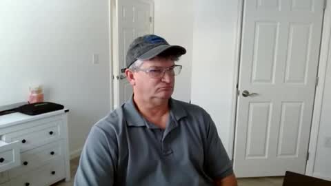 Snapshot of urfavteach50 chatting on 12.05.25 Gregor online show from 12.05.25