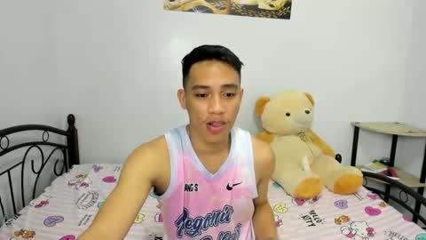 urfucker_vinz online show from 02.25.26