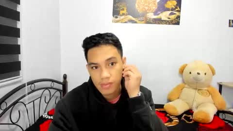 urfucker_vinz online show from 04.11.26