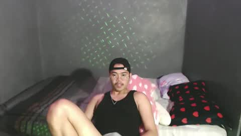 Snapshot of urfuckinghighness chatting on 02.23.25 ask me online show from 02.23.25