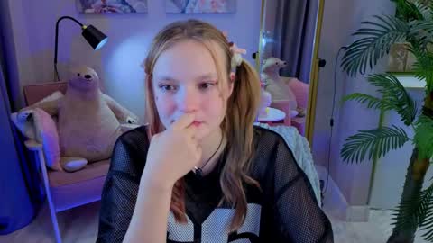 Emma online show from 09.18.25