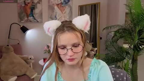 Emma online show from 09.22.25