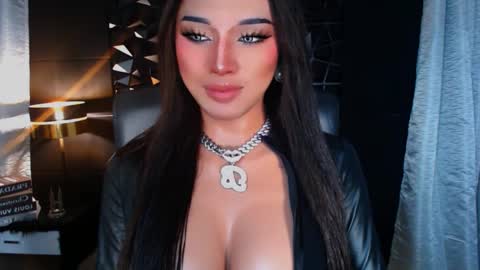 My bella 3 online show from 10.03.25