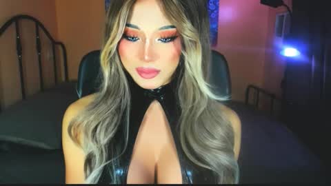 My bella 3 online show from 11.17.25