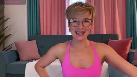 Snapshot of urgoddessjenny chatting on 02.22.26 Jenny online show from 02.22.26