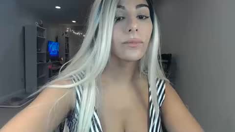 Snapshot of urgoddessmarla chatting on 09.29.25 Goddess Marla online show from 09.29.25