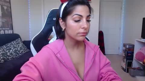 Snapshot of urgoddessmarla chatting on 12.18.25 Goddess Marla online show from 12.18.25
