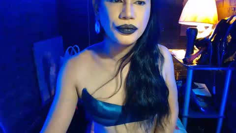 queen norelle online show from 02.03.26