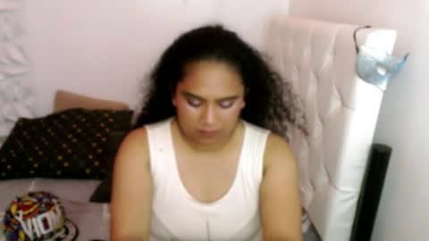 Snapshot of urhotmariahclara chatting on 05.17.26 Anna online show from 05.17.26