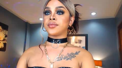 UrMajestyTyra online show from 12.17.24