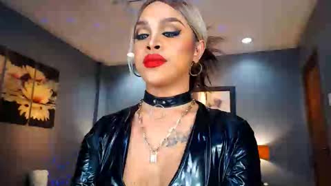 UrMajestyTyra online show from 12.29.24