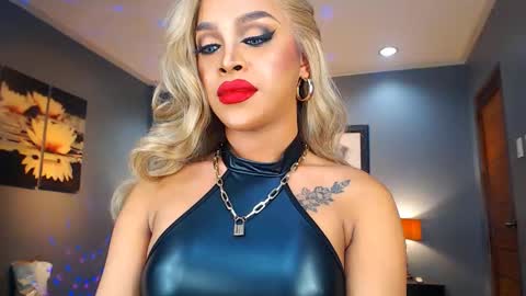 UrMajestyTyra online show from 01.14.25