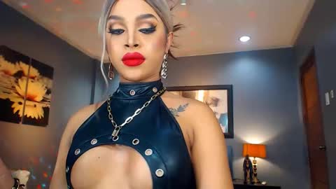 UrMajestyTyra online show from 01.19.25