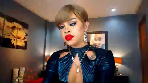 UrMajestyTyra online show from 01.24.25