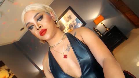 UrMajestyTyra online show from 01.17.26