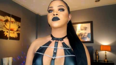 UrMajestyTyra online show from 03.16.26