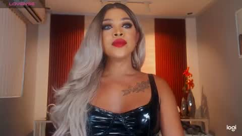 Snapshot of urmajestytyra chatting on 06.14.26 UrMajestyTyra online show from 06.14.26