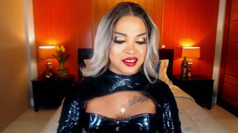 Snapshot of urmajestytyra chatting on 07.02.26 UrMajestyTyra online show from 07.02.26