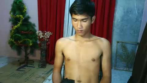 Snapshot of urmoreno_boyxx chatting on 10.13.25 JAY online show from 10.13.25