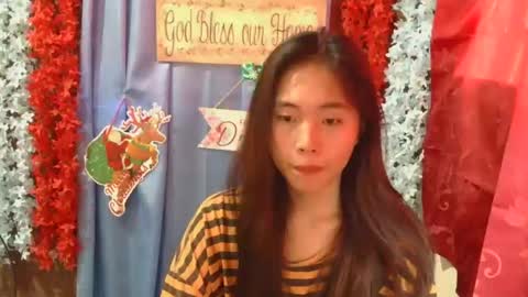 Snapshot of urnaughty_ash chatting on 12.14.25 ashly salgado online show from 12.14.25