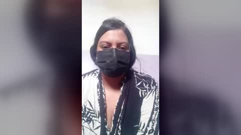 Snapshot of uroojkhan6 chatting on 07.25.26 uroojkhan6 online show from 07.25.26