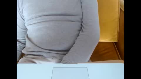 Snapshot of uropportunity chatting on 10.25.25 Dutchsoftie online show from 10.25.25