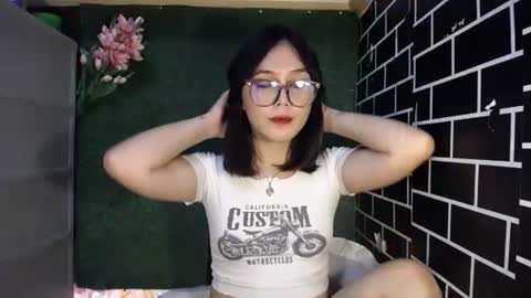 Pia online show from 10.04.25