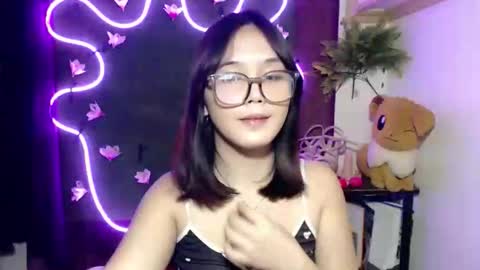 Pia online show from 10.14.25