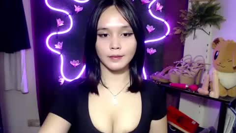 Pia online show from 10.28.25