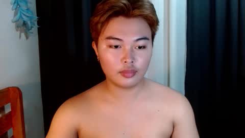 urpinoyjohnx online show from 09.13.25