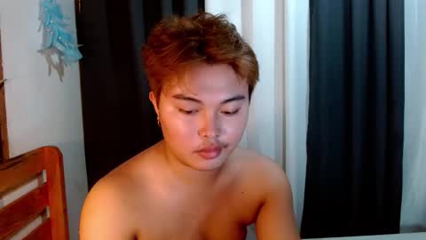 urpinoyjohnx online show from 09.15.25