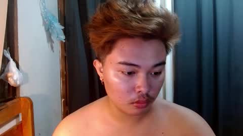 urpinoyjohnx online show from 10.02.25