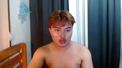 urpinoyjohnx online show from 10.03.25