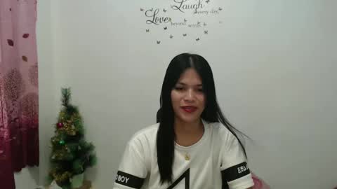 hi im kim online show from 12.04.24