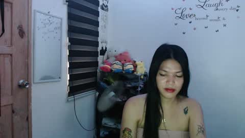 hi im kim online show from 02.01.25