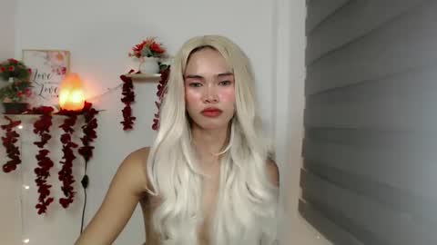 ursandra_xx online show from 02.13.25