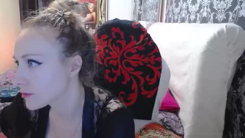 Snapshot of ursecrettreasure88 chatting on 10.05.25 UrSecretTreasure88 online show from 10.05.25