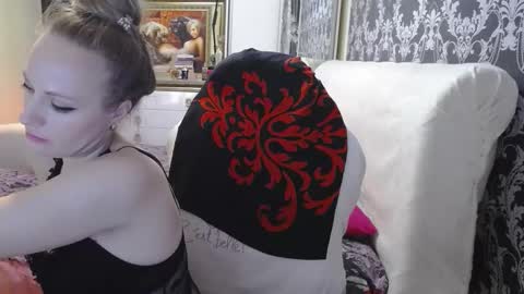 Snapshot of ursecrettreasure88 chatting on 10.10.25 UrSecretTreasure88 online show from 10.10.25