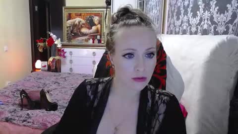 Snapshot of ursecrettreasure88 chatting on 10.21.25 UrSecretTreasure88 online show from 10.21.25