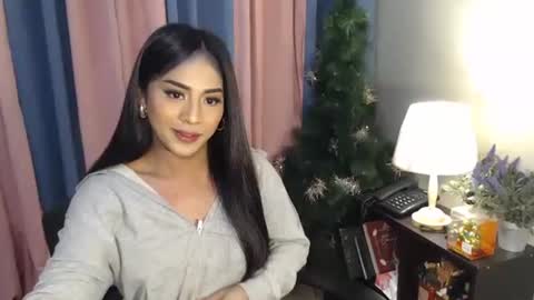 JUST CALL ME CALI online show from 10.07.25