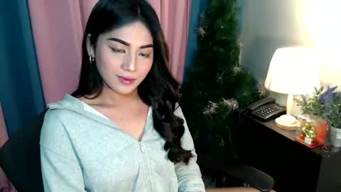 JUST CALL ME CALI online show from 10.22.25