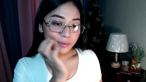 JUST CALL ME CALI online show from 12.14.25