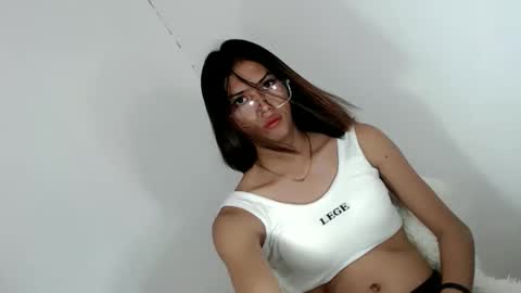 Snapshot of ursexy_diamondcum chatting on 02.16.26 RAZ online show from 02.16.26