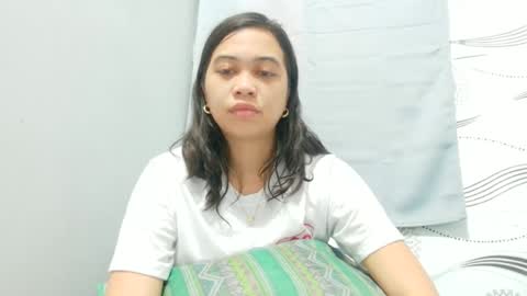 Snapshot of ursexy_pinay_skinny chatting on 05.18.26 im jenny online show from 05.18.26
